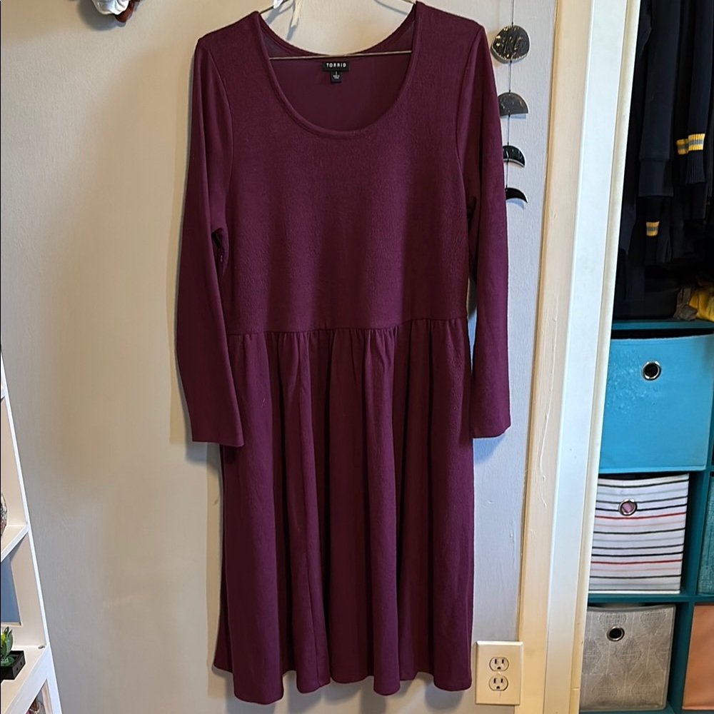 Torrid Purple Long Sleeve Scoop Neck Dress w Pockets
